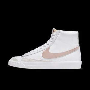 Nike Women’s Blazer mid ‘77